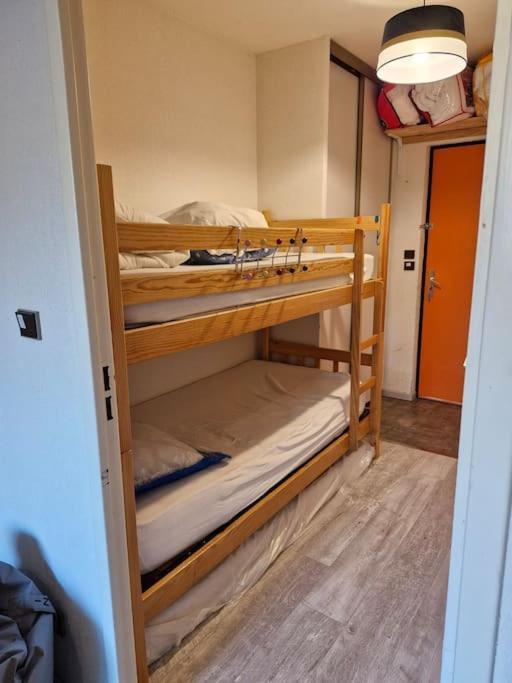 Appartement Au Pied Des Pistes La Joue du Loup Bagian luar foto