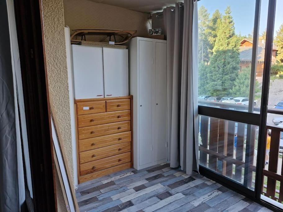 Appartement Au Pied Des Pistes La Joue du Loup Bagian luar foto