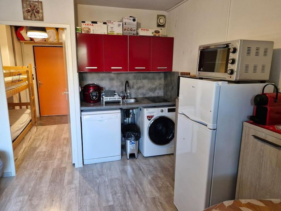 Appartement Au Pied Des Pistes La Joue du Loup Bagian luar foto